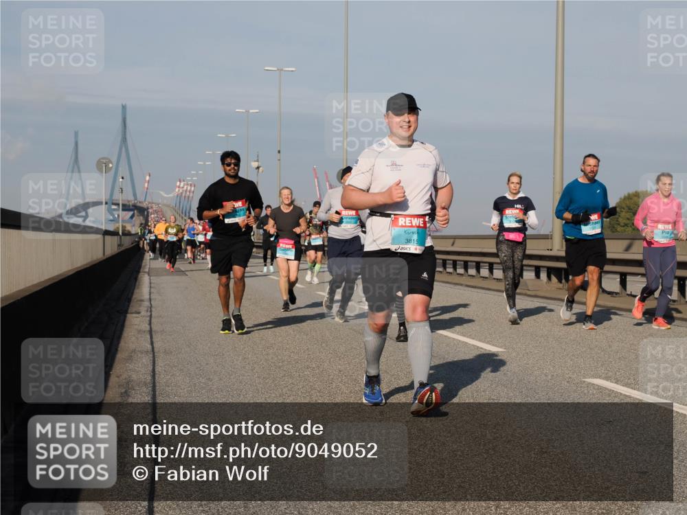 03.10.2025 - Köhlbrandbrückenlauf Fabian Wolf http://msf.ph/oto/9049052 03.10.2025 10:00:49 Position 3 3815 meine-sportfotos.de