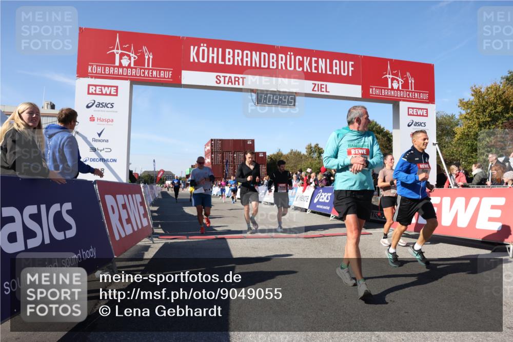 03.10.2025 - Köhlbrandbrückenlauf Lena Gebhardt http://msf.ph/oto/9049055 03.10.2025 13:04:45 Ziel 4022, 4061, 4236, 4246, 4247, 4303, 4449, 4713, 4724, 4831, 5849, 5948, 5968, 6268, 6470, 6716 meine-sportfotos.de