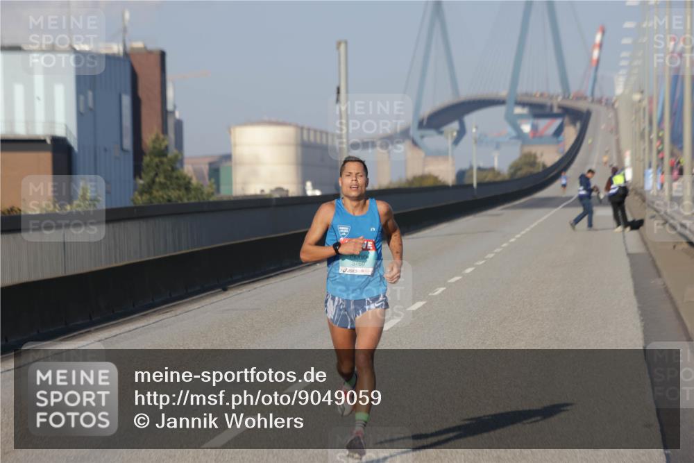 03.10.2025 - Köhlbrandbrückenlauf Jannik Wohlers http://msf.ph/oto/9049059 03.10.2025 09:32:52 Position 3 3769 meine-sportfotos.de