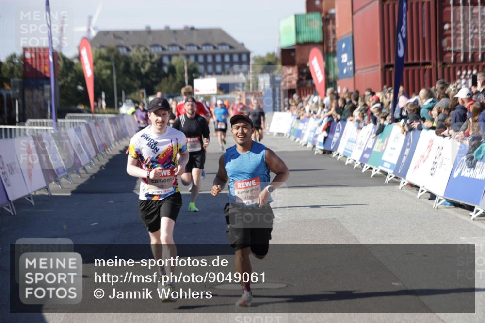 03.10.2025 - Köhlbrandbrückenlauf Jannik Wohlers http://msf.ph/oto/9049061 03.10.2025 13:07:37 Ziel 4113, 4165, 4254, 4263, 4288, 4375, 4636, 6744, 6800 meine-sportfotos.de