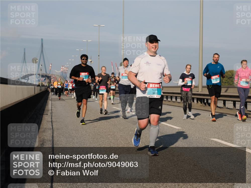 03.10.2025 - Köhlbrandbrückenlauf Fabian Wolf http://msf.ph/oto/9049063 03.10.2025 10:00:49 Position 3 3815, 1121 meine-sportfotos.de