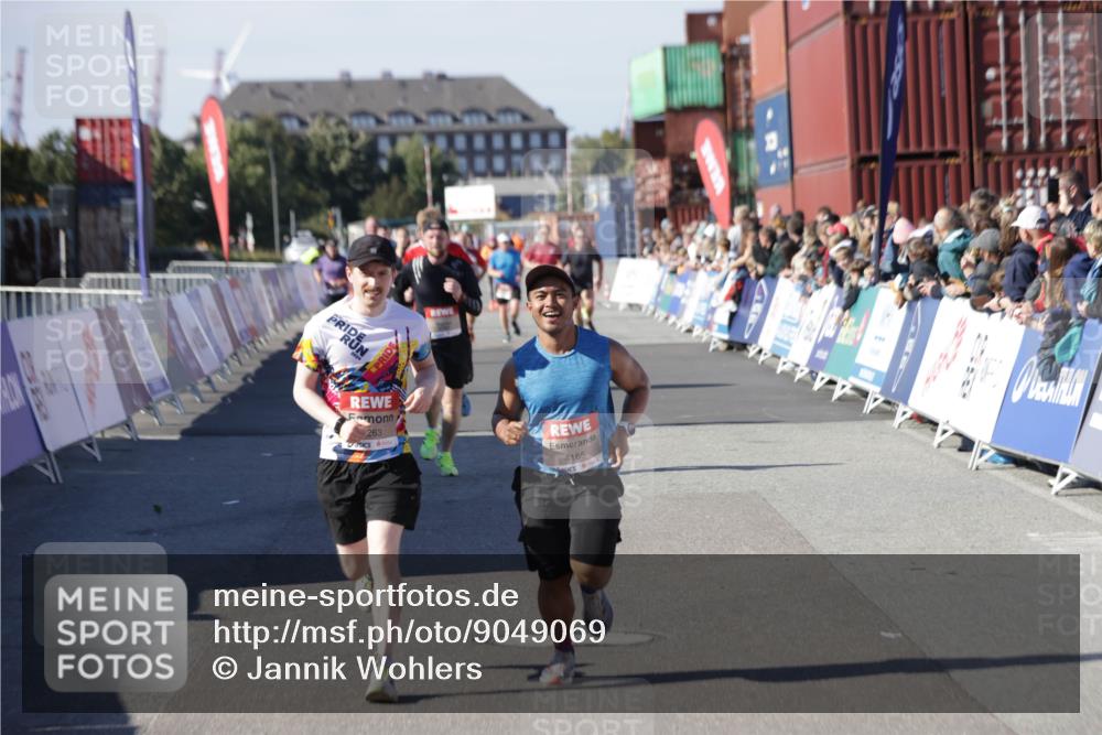 03.10.2025 - Köhlbrandbrückenlauf Jannik Wohlers http://msf.ph/oto/9049069 03.10.2025 13:07:37 Ziel 4113, 4165, 4254, 4263, 4288, 4375, 4636, 6744, 6800 meine-sportfotos.de