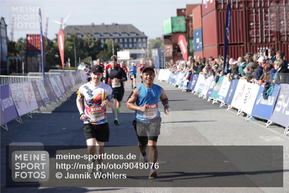 03.10.2025 - Köhlbrandbrückenlauf Jannik Wohlers http://msf.ph/oto/9049076 03.10.2025 13:07:37 Ziel 4113, 4165, 4254, 4263, 4288, 4375, 4636, 6744, 6800 meine-sportfotos.de