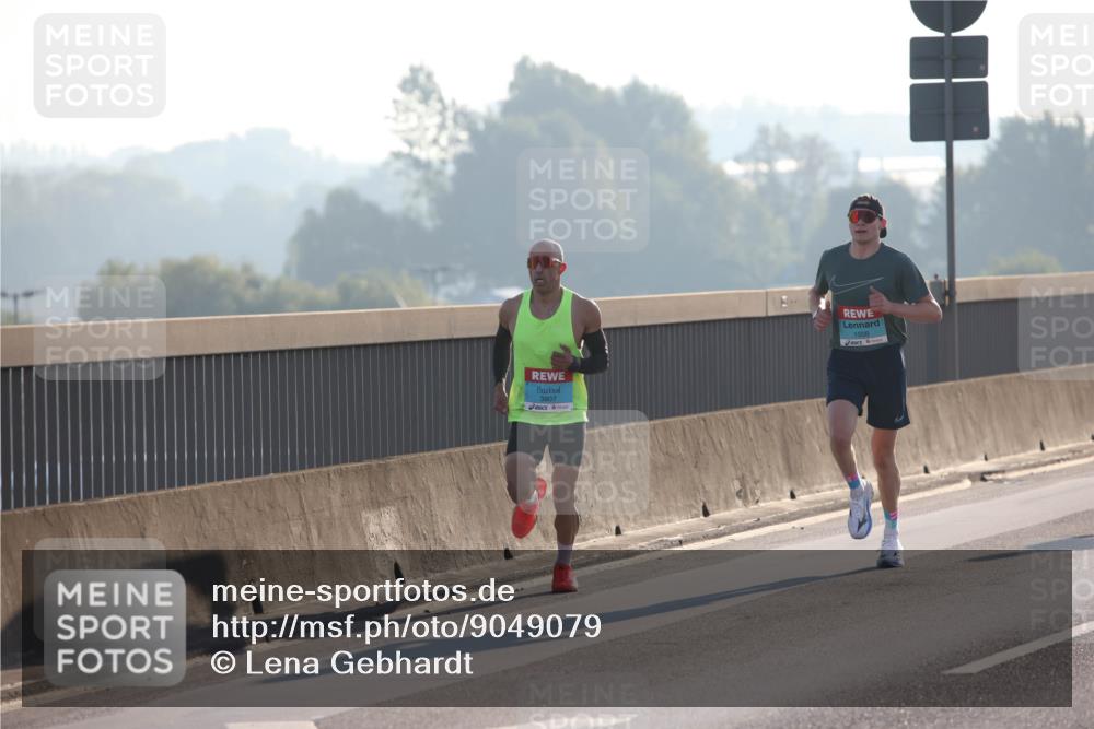 03.10.2025 - Köhlbrandbrückenlauf Lena Gebhardt http://msf.ph/oto/9049079 03.10.2025 09:12:02 Position 1 3807, 1008 meine-sportfotos.de