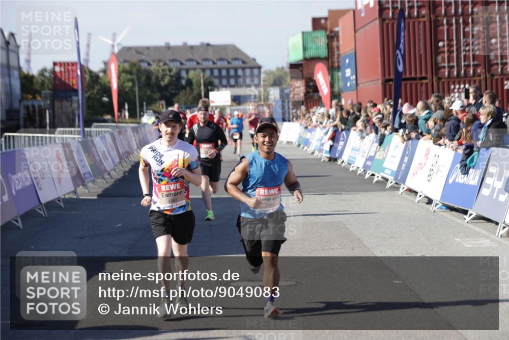 03.10.2025 - Köhlbrandbrückenlauf Jannik Wohlers http://msf.ph/oto/9049083 03.10.2025 13:07:37 Ziel 4113, 4165, 4254, 4263, 4288, 4375, 4636, 6744, 6800 meine-sportfotos.de