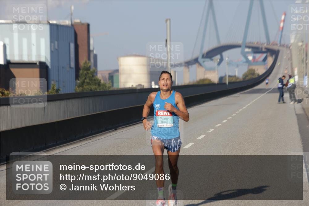 03.10.2025 - Köhlbrandbrückenlauf Jannik Wohlers http://msf.ph/oto/9049086 03.10.2025 09:32:52 Position 3 3769 meine-sportfotos.de