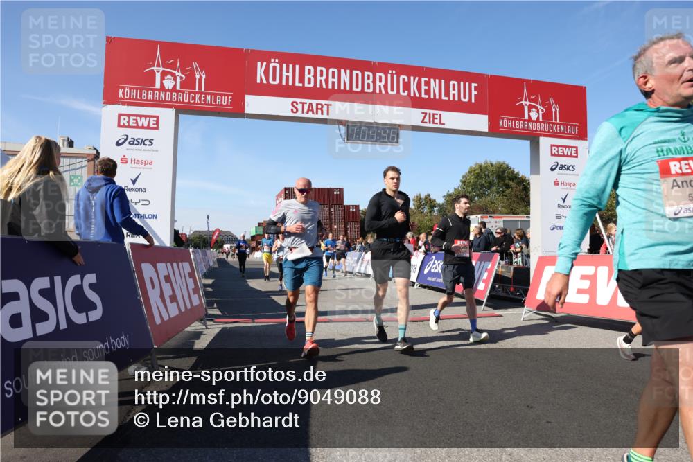 03.10.2025 - Köhlbrandbrückenlauf Lena Gebhardt http://msf.ph/oto/9049088 03.10.2025 13:04:46 Ziel 4022, 4061, 4236, 4246, 4247, 4303, 4449, 4713, 4724, 4831, 5849, 5948, 5968, 6268, 6470, 6716 meine-sportfotos.de