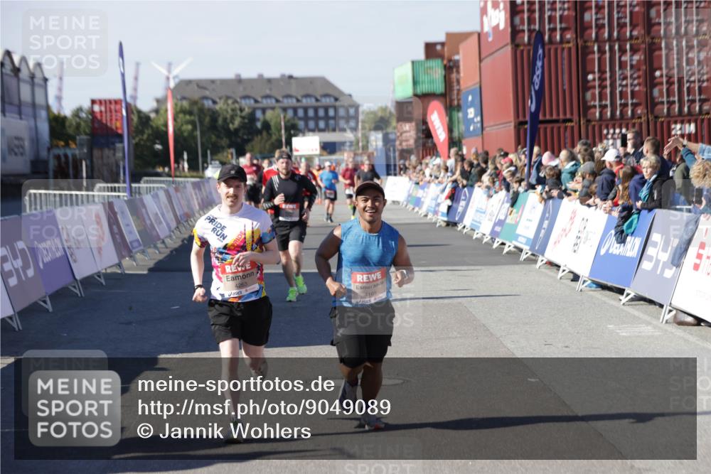 03.10.2025 - Köhlbrandbrückenlauf Jannik Wohlers http://msf.ph/oto/9049089 03.10.2025 13:07:37 Ziel 4113, 4165, 4254, 4263, 4288, 4375, 4636, 6744, 6800 meine-sportfotos.de