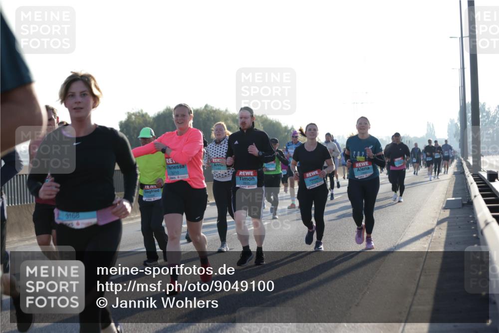 03.10.2025 - Köhlbrandbrückenlauf Jannik Wohlers http://msf.ph/oto/9049100 03.10.2025 09:18:18 Position 3 3168, 3210, 3515, 3724 meine-sportfotos.de