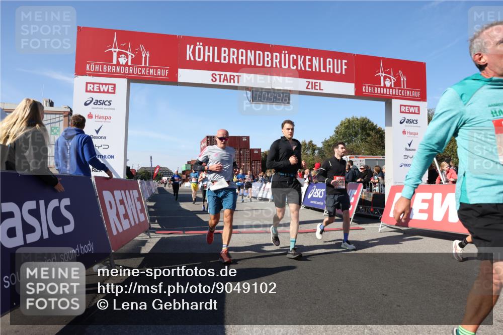 03.10.2025 - Köhlbrandbrückenlauf Lena Gebhardt http://msf.ph/oto/9049102 03.10.2025 13:04:46 Ziel 4022, 4061, 4236, 4246, 4247, 4303, 4449, 4713, 4724, 4831, 5849, 5948, 5968, 6268, 6470, 6716 meine-sportfotos.de