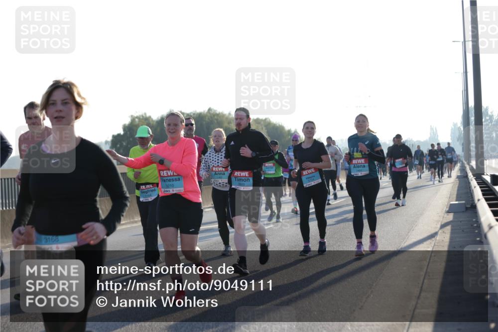 03.10.2025 - Köhlbrandbrückenlauf Jannik Wohlers http://msf.ph/oto/9049111 03.10.2025 09:18:18 Position 3 3168, 3210, 1164, 1162, 3515, 1460 meine-sportfotos.de