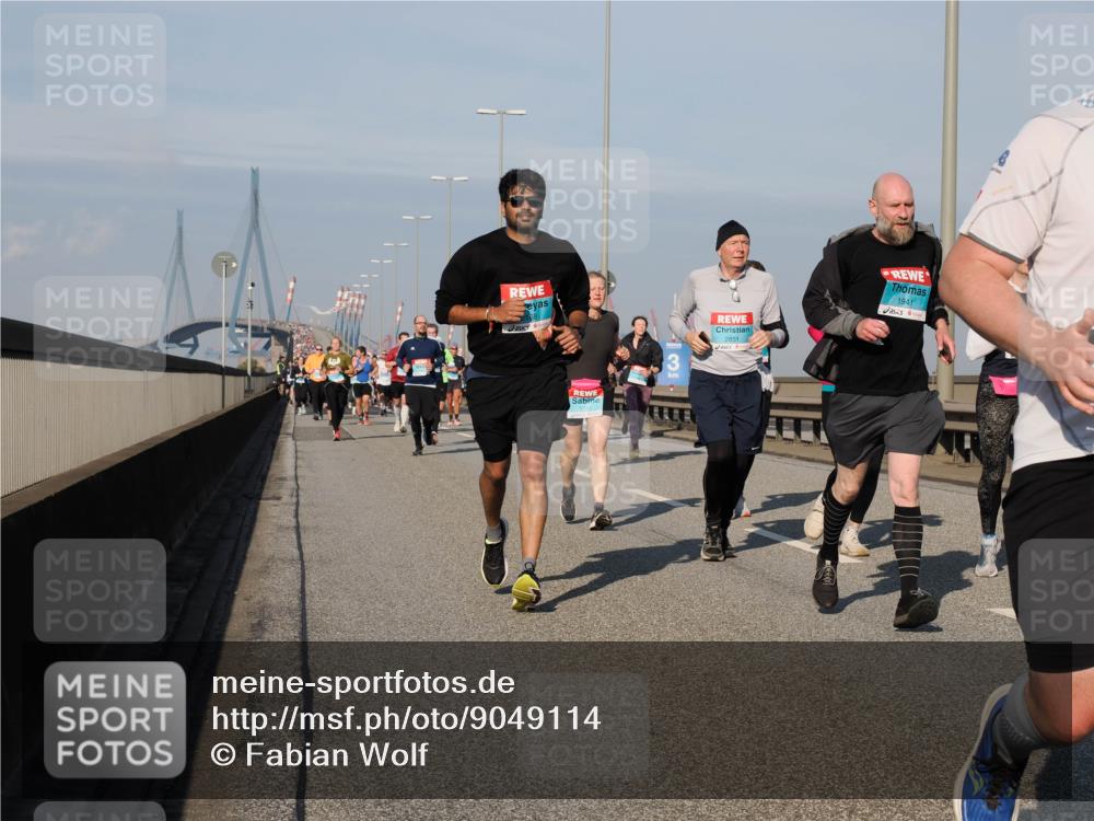03.10.2025 - Köhlbrandbrückenlauf Fabian Wolf http://msf.ph/oto/9049114 03.10.2025 10:00:51 Position 3 2851, 1941 meine-sportfotos.de