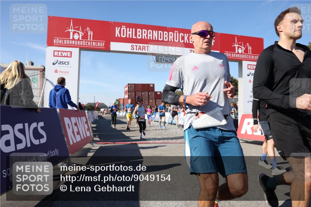 03.10.2025 - Köhlbrandbrückenlauf Lena Gebhardt http://msf.ph/oto/9049154 03.10.2025 13:04:47 Ziel 4022, 4061, 4236, 4246, 4247, 4303, 4449, 4724, 4831, 5849, 5948, 5968, 6268, 6470, 6716 meine-sportfotos.de