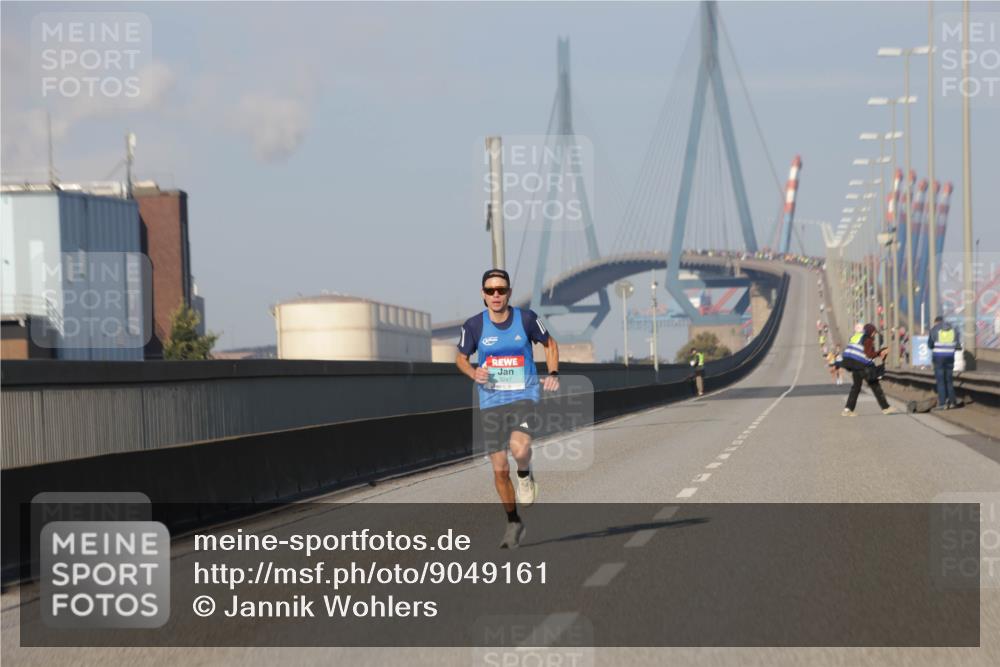 03.10.2025 - Köhlbrandbrückenlauf Jannik Wohlers http://msf.ph/oto/9049161 03.10.2025 09:33:40 Position 3 3247 meine-sportfotos.de