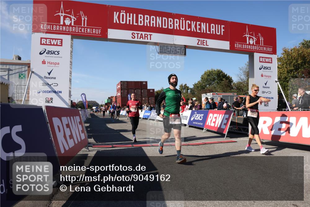 03.10.2025 - Köhlbrandbrückenlauf Lena Gebhardt http://msf.ph/oto/9049162 03.10.2025 13:20:50 Ziel 4476, 4646, 4709, 4915, 4916, 5006, 5084, 5169, 5480, 5488, 5774, 5918, 5920, 6703 meine-sportfotos.de