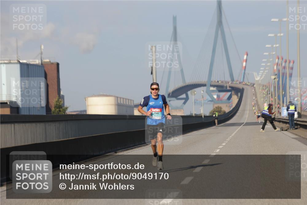 03.10.2025 - Köhlbrandbrückenlauf Jannik Wohlers http://msf.ph/oto/9049170 03.10.2025 09:33:40 Position 3 3247 meine-sportfotos.de