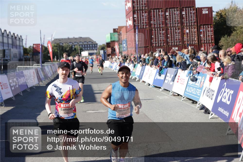 03.10.2025 - Köhlbrandbrückenlauf Jannik Wohlers http://msf.ph/oto/9049171 03.10.2025 13:07:39 Ziel 4113, 4165, 4254, 4263, 4375, 4636, 6744, 6800 meine-sportfotos.de