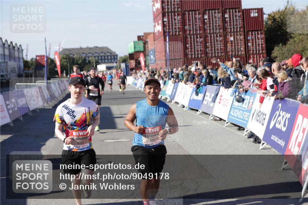 03.10.2025 - Köhlbrandbrückenlauf Jannik Wohlers http://msf.ph/oto/9049178 03.10.2025 13:07:39 Ziel 4113, 4165, 4254, 4263, 4375, 4636, 6744, 6800 meine-sportfotos.de