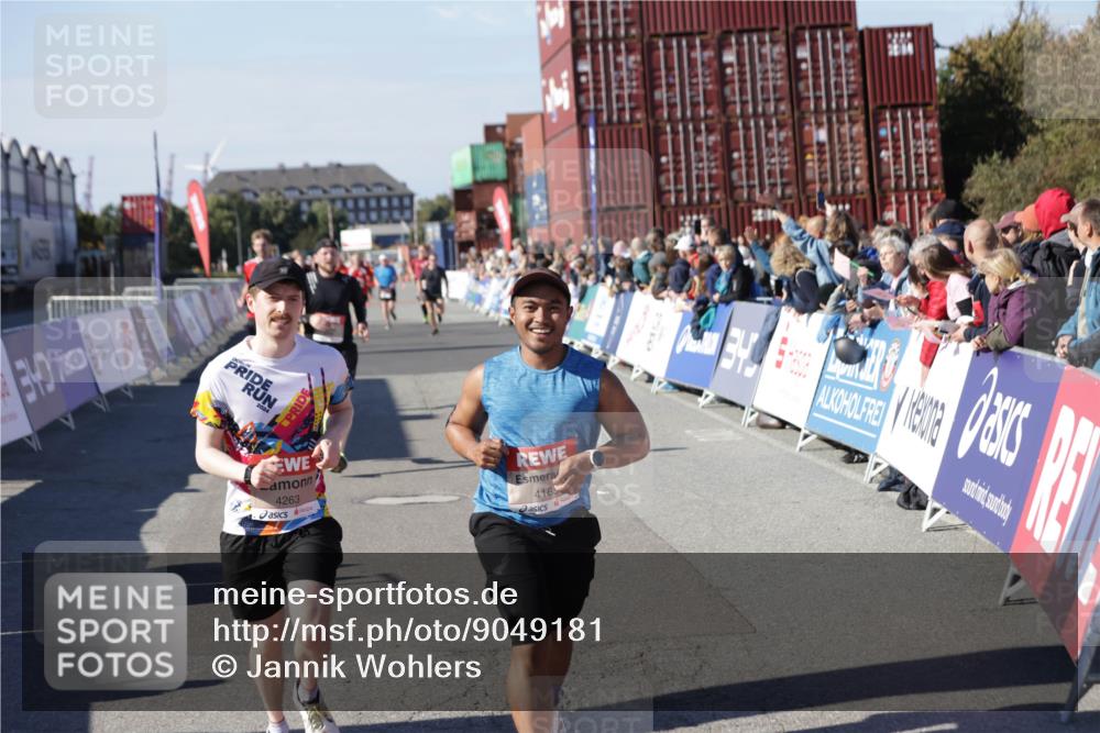 03.10.2025 - Köhlbrandbrückenlauf Jannik Wohlers http://msf.ph/oto/9049181 03.10.2025 13:07:39 Ziel 4113, 4165, 4254, 4263, 4375, 4636, 6744, 6800 meine-sportfotos.de