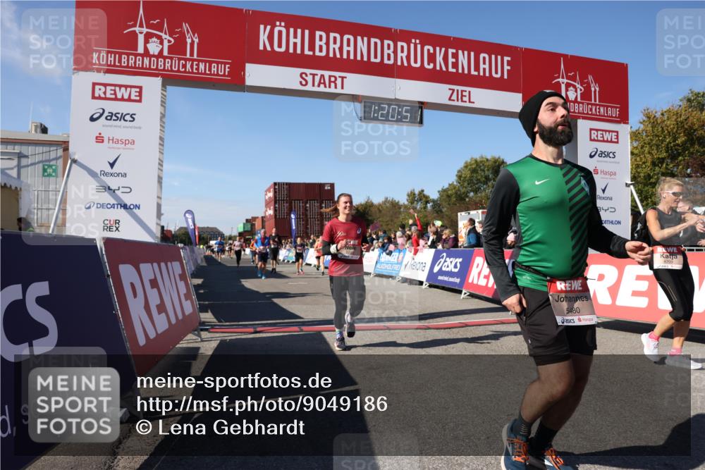 03.10.2025 - Köhlbrandbrückenlauf Lena Gebhardt http://msf.ph/oto/9049186 03.10.2025 13:20:51 Ziel 4476, 4646, 4709, 4915, 4916, 5006, 5084, 5130, 5169, 5480, 5488, 5501, 5774, 5918, 5920, 6703, 6780 meine-sportfotos.de