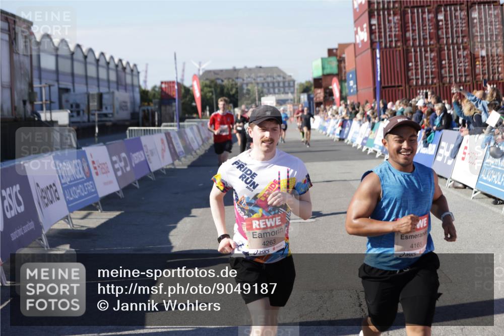 03.10.2025 - Köhlbrandbrückenlauf Jannik Wohlers http://msf.ph/oto/9049187 03.10.2025 13:07:39 Ziel 4113, 4165, 4254, 4263, 4375, 4636, 6744, 6800 meine-sportfotos.de