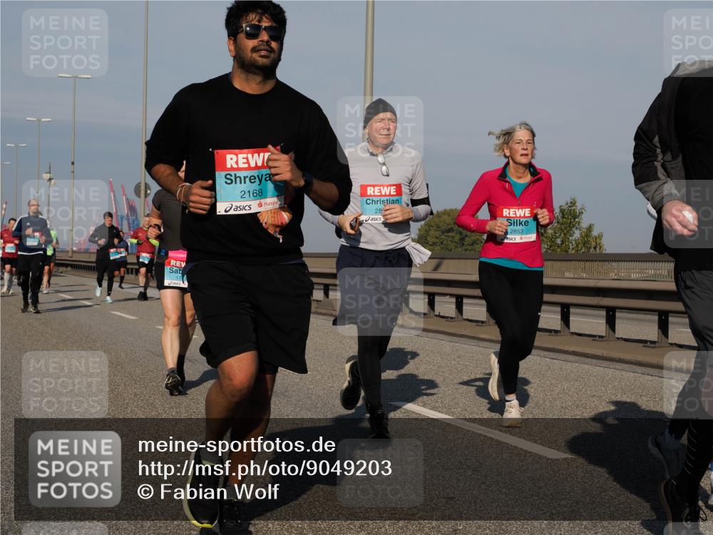 03.10.2025 - Köhlbrandbrückenlauf Fabian Wolf http://msf.ph/oto/9049203 03.10.2025 10:00:52 Position 3 17, 2168, 28, 2853 meine-sportfotos.de