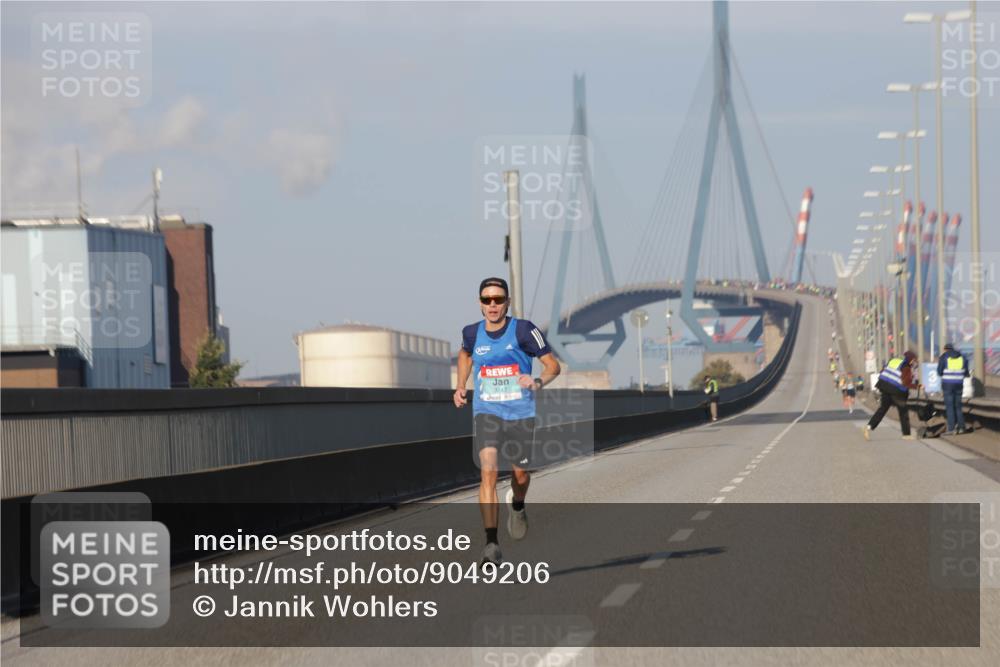 03.10.2025 - Köhlbrandbrückenlauf Jannik Wohlers http://msf.ph/oto/9049206 03.10.2025 09:33:41 Position 3  meine-sportfotos.de