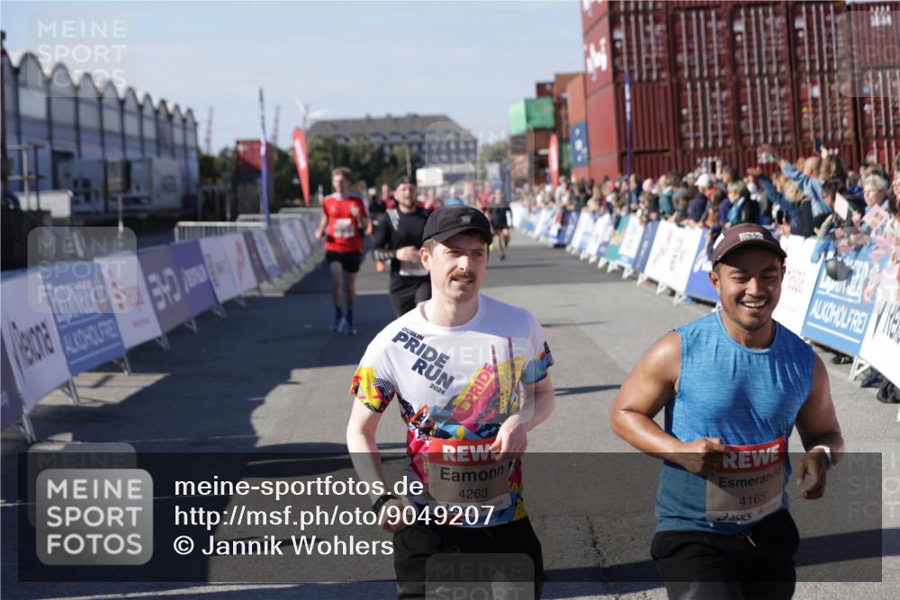 03.10.2025 - Köhlbrandbrückenlauf Jannik Wohlers http://msf.ph/oto/9049207 03.10.2025 13:07:39 Ziel 4113, 4165, 4254, 4263, 4375, 4636, 6744, 6800 meine-sportfotos.de