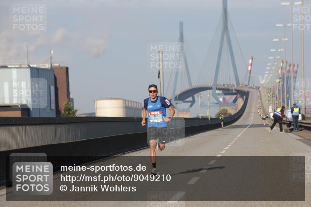 03.10.2025 - Köhlbrandbrückenlauf Jannik Wohlers http://msf.ph/oto/9049210 03.10.2025 09:33:41 Position 3 3247 meine-sportfotos.de
