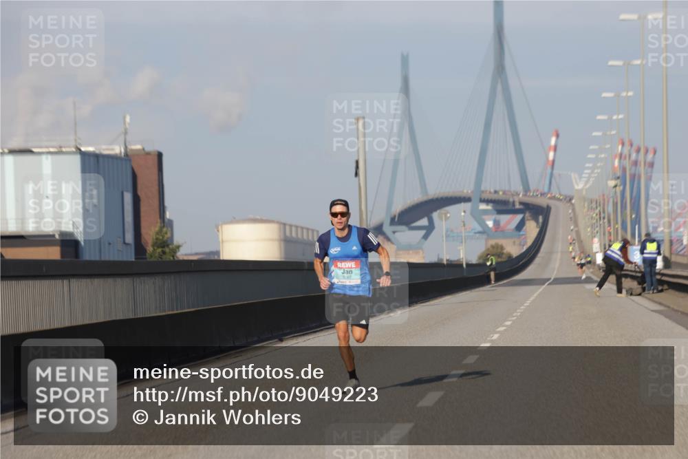 03.10.2025 - Köhlbrandbrückenlauf Jannik Wohlers http://msf.ph/oto/9049223 03.10.2025 09:33:41 Position 3 1110 meine-sportfotos.de