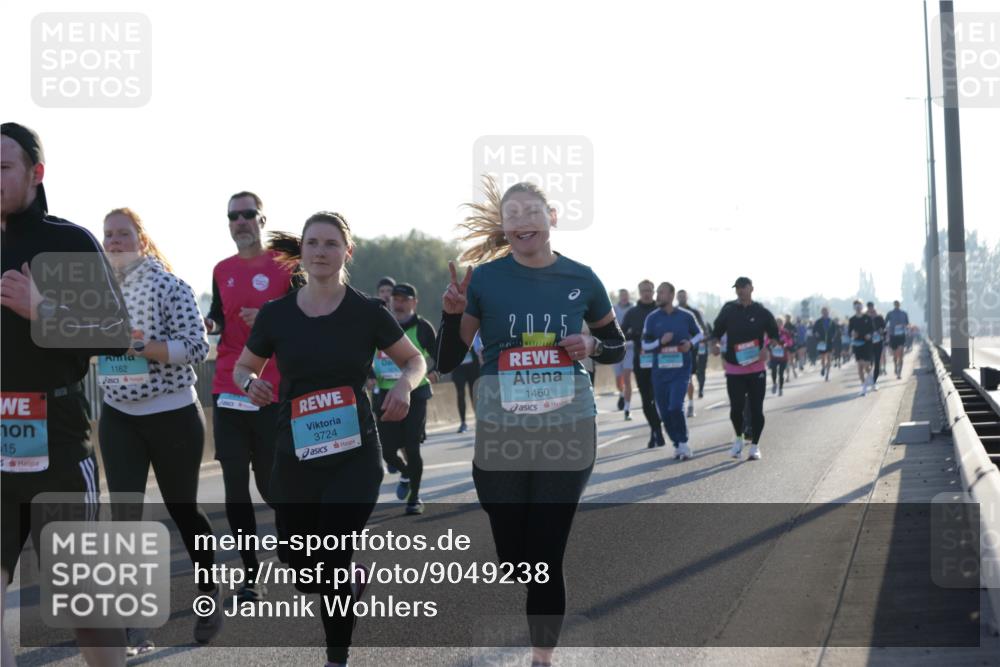 03.10.2025 - Köhlbrandbrückenlauf Jannik Wohlers http://msf.ph/oto/9049238 03.10.2025 09:18:20 Position 3 515, 1162, 3724, 2025, 1460 meine-sportfotos.de