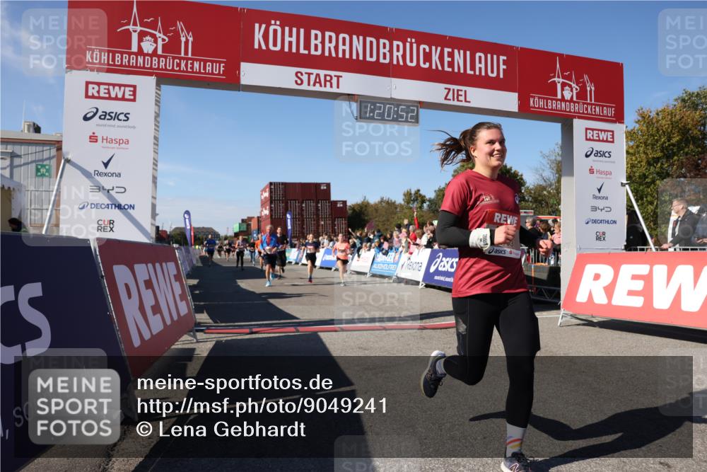 03.10.2025 - Köhlbrandbrückenlauf Lena Gebhardt http://msf.ph/oto/9049241 03.10.2025 13:20:52 Ziel 4646, 4709, 4915, 4916, 5006, 5084, 5130, 5156, 5169, 5377, 5480, 5488, 5501, 5774, 5918, 5920, 6703, 6780 meine-sportfotos.de