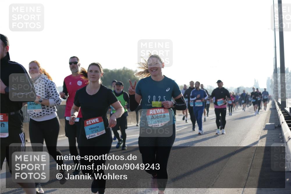 03.10.2025 - Köhlbrandbrückenlauf Jannik Wohlers http://msf.ph/oto/9049243 03.10.2025 09:18:20 Position 3 1162, 3724, 2025, 1460 meine-sportfotos.de