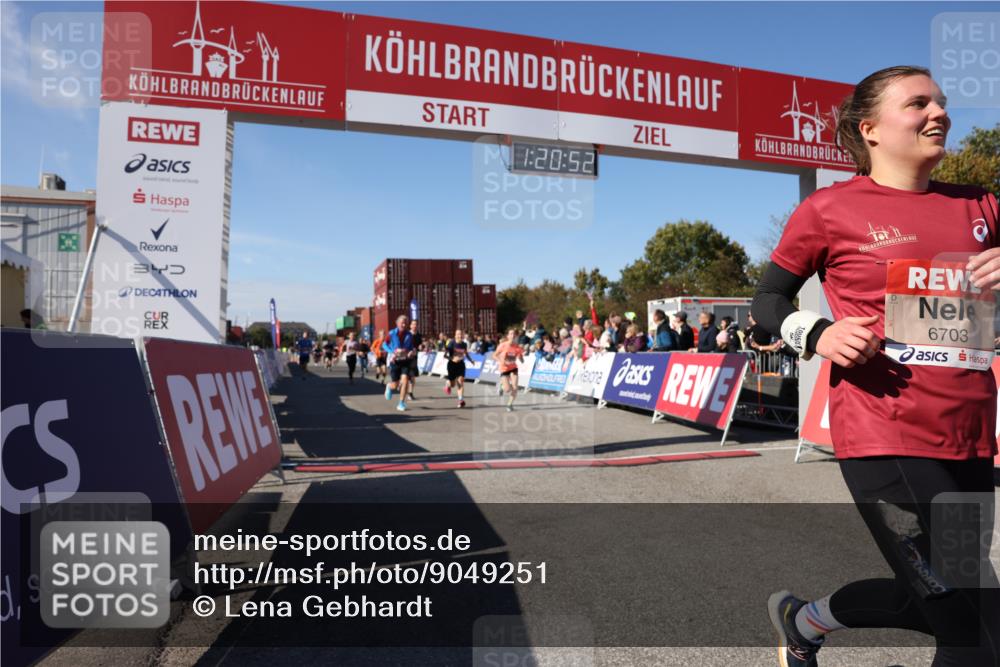 03.10.2025 - Köhlbrandbrückenlauf Lena Gebhardt http://msf.ph/oto/9049251 03.10.2025 13:20:52 Ziel 4646, 4709, 4915, 4916, 5006, 5084, 5130, 5156, 5169, 5377, 5480, 5488, 5501, 5774, 5918, 5920, 6703, 6780 meine-sportfotos.de