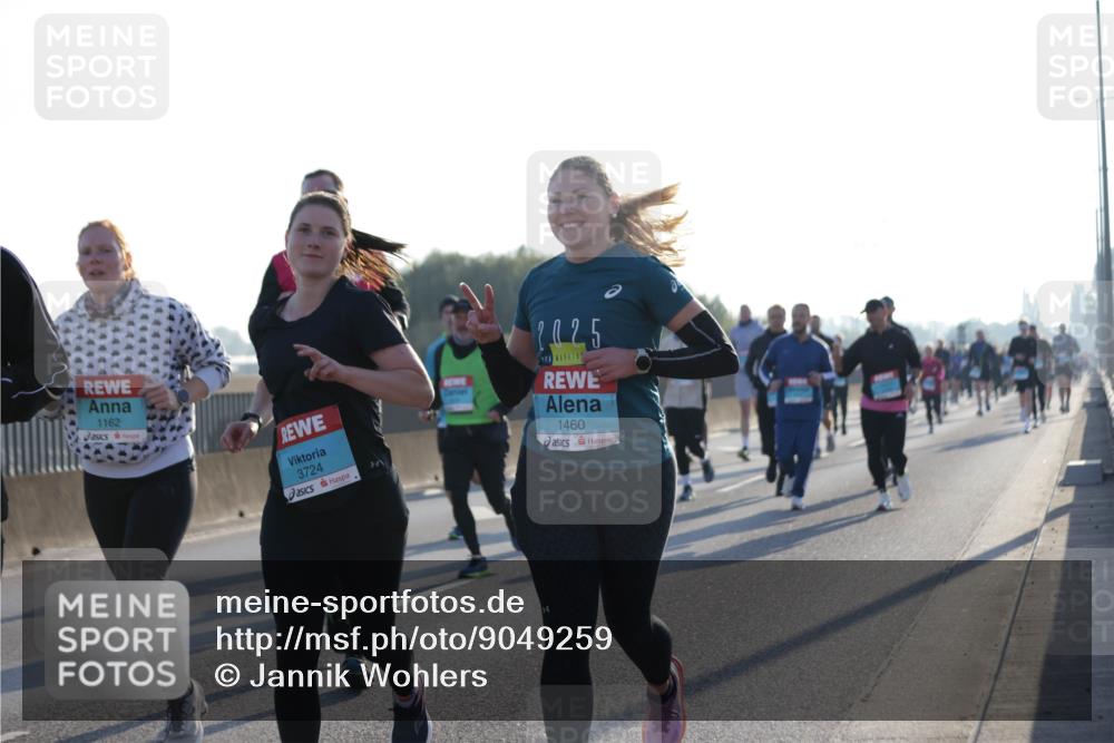 03.10.2025 - Köhlbrandbrückenlauf Jannik Wohlers http://msf.ph/oto/9049259 03.10.2025 09:18:20 Position 3 1162, 3724, 7025, 1460 meine-sportfotos.de