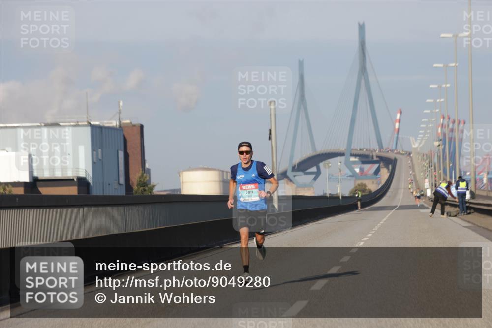 03.10.2025 - Köhlbrandbrückenlauf Jannik Wohlers http://msf.ph/oto/9049280 03.10.2025 09:33:41 Position 3 3247 meine-sportfotos.de