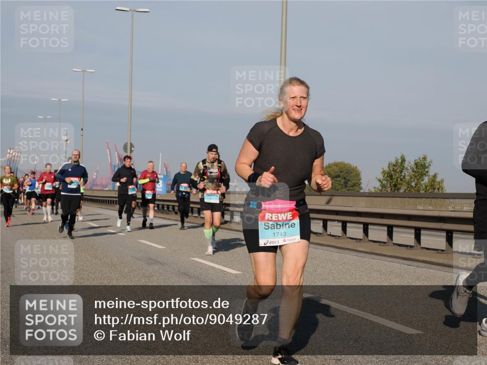 03.10.2025 - Köhlbrandbrückenlauf Fabian Wolf http://msf.ph/oto/9049287 03.10.2025 10:00:54 Position 3 1743 meine-sportfotos.de