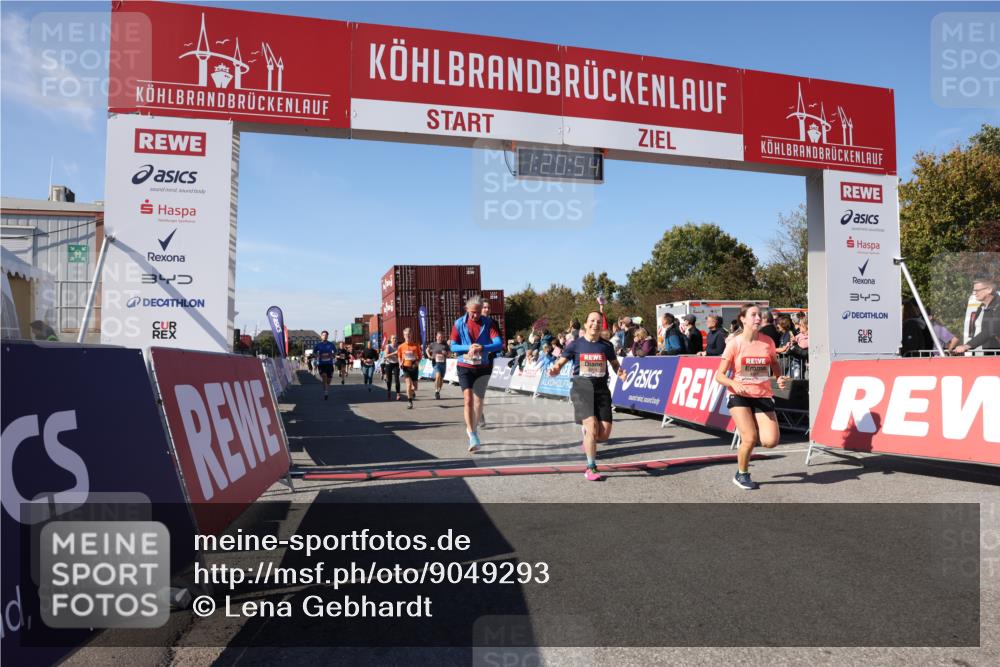 03.10.2025 - Köhlbrandbrückenlauf Lena Gebhardt http://msf.ph/oto/9049293 03.10.2025 13:20:54 Ziel 4646, 4709, 4915, 4916, 5006, 5084, 5130, 5156, 5169, 5377, 5480, 5488, 5501, 5774, 5920, 6703, 6780 meine-sportfotos.de