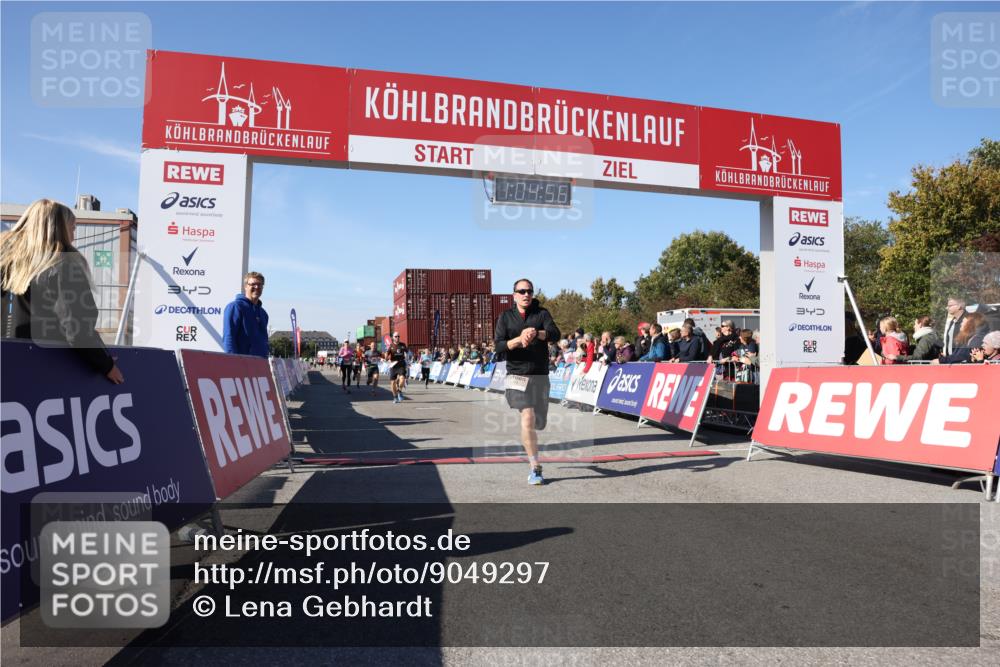 03.10.2025 - Köhlbrandbrückenlauf Lena Gebhardt http://msf.ph/oto/9049297 03.10.2025 13:04:56 Ziel 4061, 4175, 4217, 4240, 4303, 4449, 5670, 5785, 5849, 5951, 5952, 5968, 6268, 6561, 6716 meine-sportfotos.de