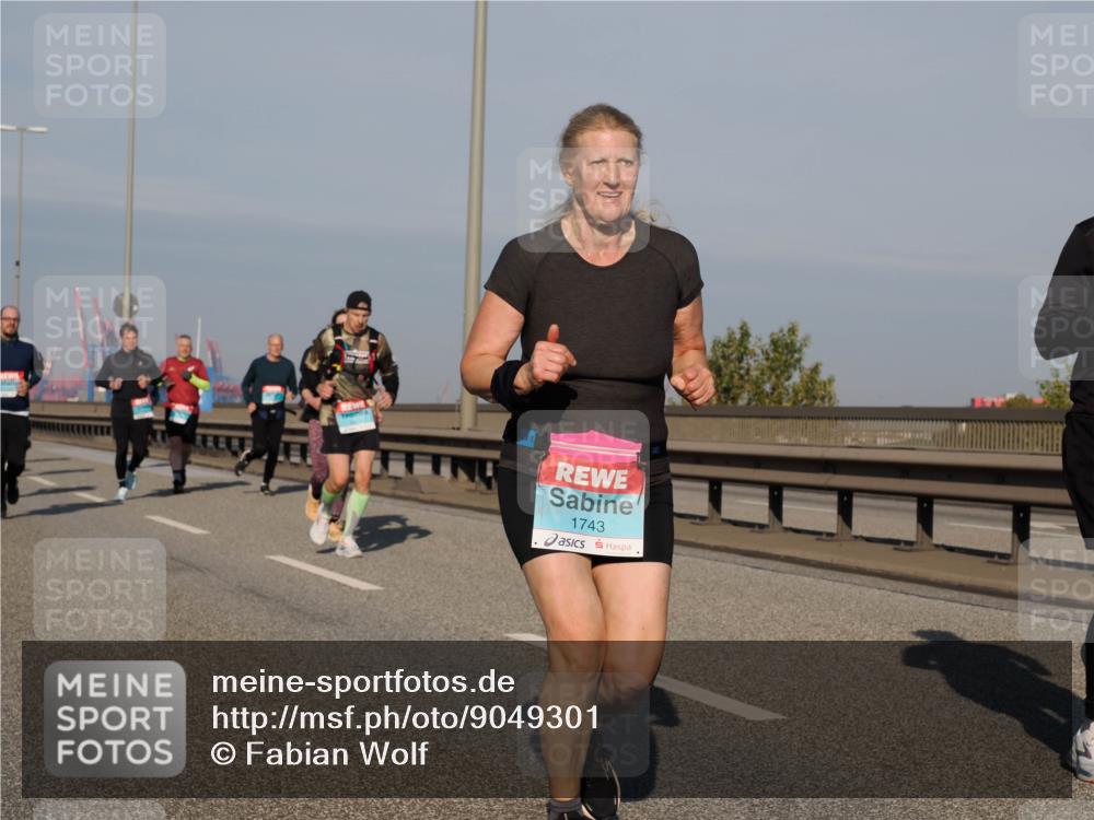 03.10.2025 - Köhlbrandbrückenlauf Fabian Wolf http://msf.ph/oto/9049301 03.10.2025 10:00:55 Position 3 1743 meine-sportfotos.de