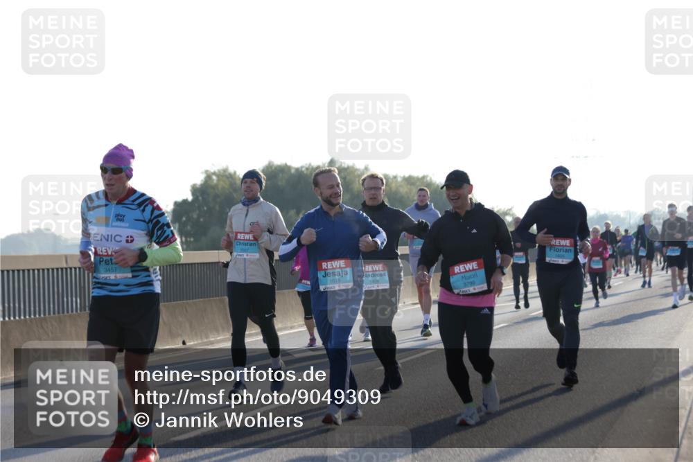 03.10.2025 - Köhlbrandbrückenlauf Jannik Wohlers http://msf.ph/oto/9049309 03.10.2025 09:18:23 Position 3 3457, 1408, 3799, 1675, 1605 meine-sportfotos.de