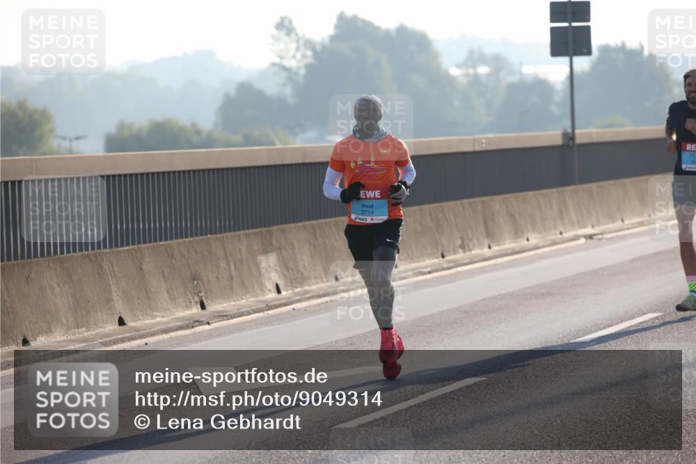 03.10.2025 - Köhlbrandbrückenlauf Lena Gebhardt http://msf.ph/oto/9049314 03.10.2025 09:12:15 Position 1 3714 meine-sportfotos.de