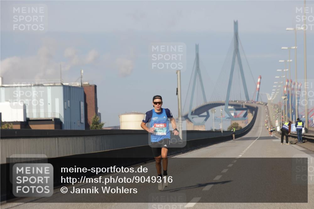 03.10.2025 - Köhlbrandbrückenlauf Jannik Wohlers http://msf.ph/oto/9049316 03.10.2025 09:33:42 Position 3 3247, 0 meine-sportfotos.de