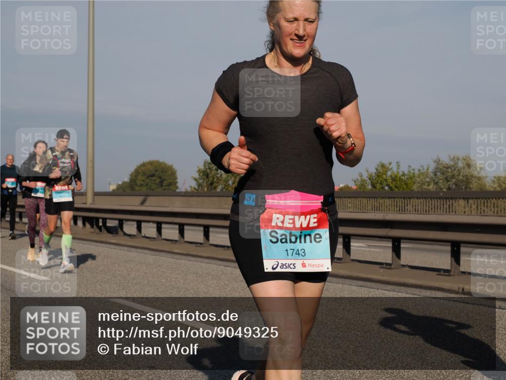 03.10.2025 - Köhlbrandbrückenlauf Fabian Wolf http://msf.ph/oto/9049325 03.10.2025 10:00:55 Position 3 1743 meine-sportfotos.de