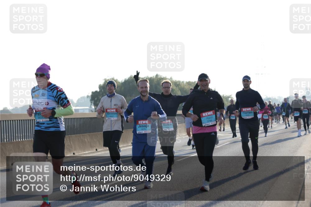 03.10.2025 - Köhlbrandbrückenlauf Jannik Wohlers http://msf.ph/oto/9049329 03.10.2025 09:18:23 Position 3 3457, 2027, 3799, 1675, 1408 meine-sportfotos.de
