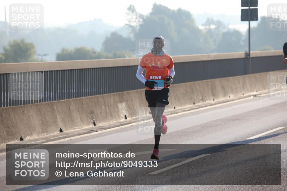 03.10.2025 - Köhlbrandbrückenlauf Lena Gebhardt http://msf.ph/oto/9049333 03.10.2025 09:12:15 Position 1 714 meine-sportfotos.de