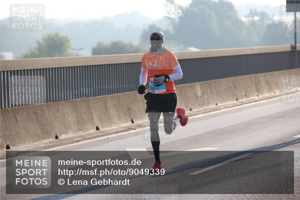 03.10.2025 - Köhlbrandbrückenlauf Lena Gebhardt http://msf.ph/oto/9049339 03.10.2025 09:12:15 Position 1 3714 meine-sportfotos.de