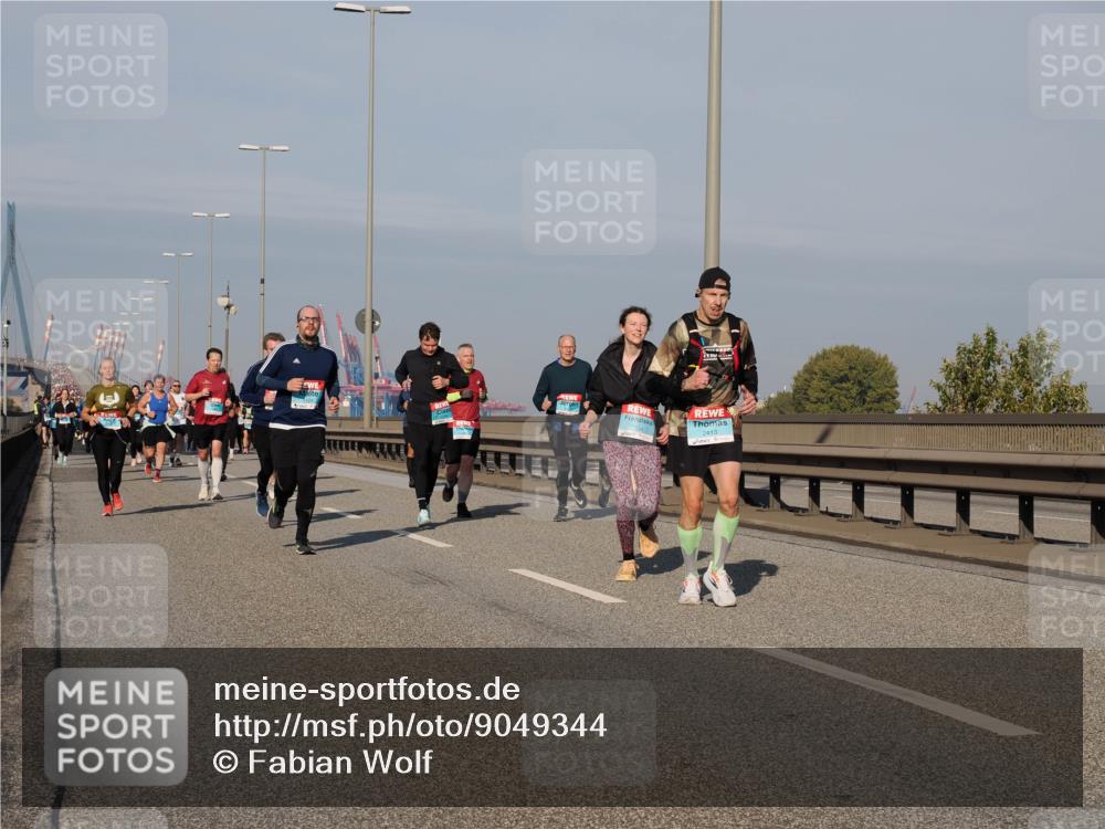 03.10.2025 - Köhlbrandbrückenlauf Fabian Wolf http://msf.ph/oto/9049344 03.10.2025 10:00:56 Position 3 1834, 2413 meine-sportfotos.de