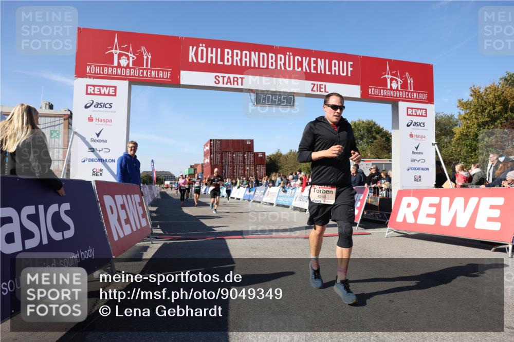 03.10.2025 - Köhlbrandbrückenlauf Lena Gebhardt http://msf.ph/oto/9049349 03.10.2025 13:04:57 Ziel 4061, 4175, 4217, 4240, 4303, 4449, 4751, 5670, 5785, 5849, 5951, 5952, 5968, 6268, 6561, 6716 meine-sportfotos.de