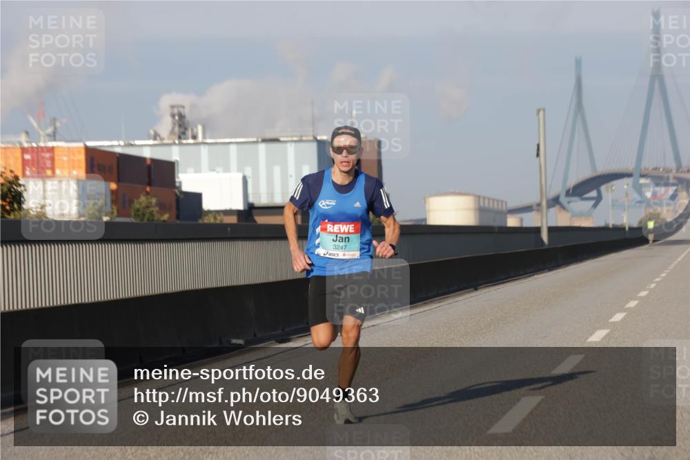 03.10.2025 - Köhlbrandbrückenlauf Jannik Wohlers http://msf.ph/oto/9049363 03.10.2025 09:33:44 Position 3 3247 meine-sportfotos.de